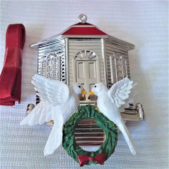Christmas Ornament VTG Lenox From Our Home To Yours 2002 Silverplated New Doves - Picture 7 of 7